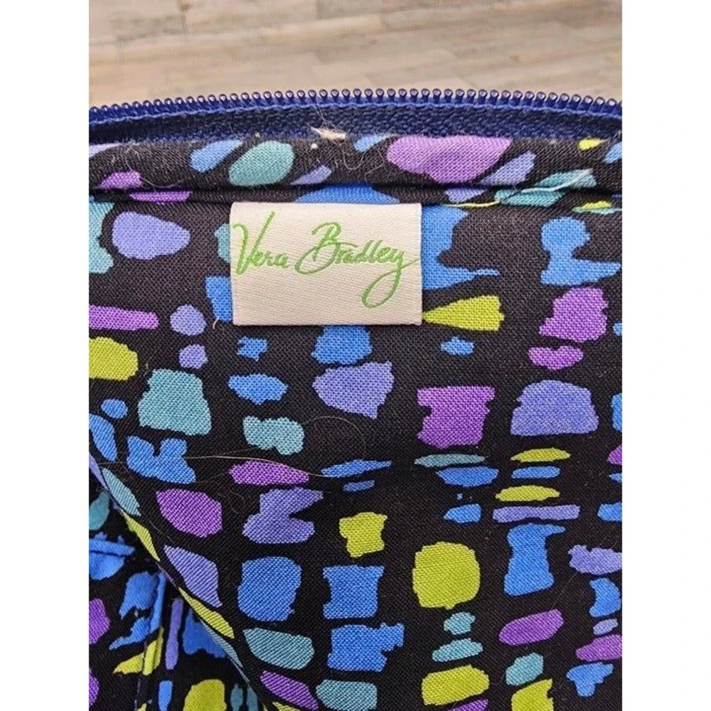 Vera Bradley Retired Indigo Pop Quilted Small Tablet Cover 8.5